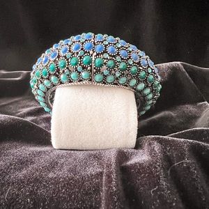 Vintage blue and teal ombré stoned silver bangle bracelet